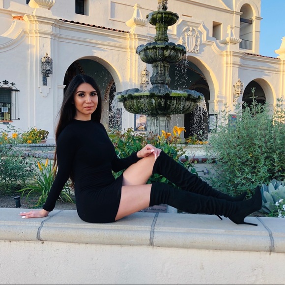 Shoes - ‼️RESTOCK ‼️Black knee high boots